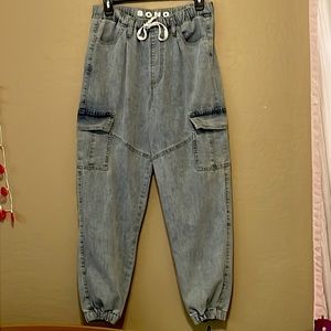S.O.N.G Light washed Jogger Jeans small 5/27 with scrunch cuffs at ankle.